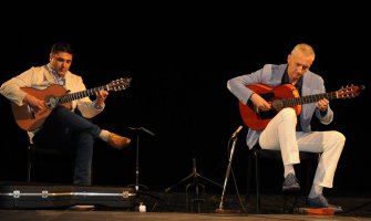 Duo gitara Srđan Bulatović - Darko Nikčević i „ The Best of Montenegro“ na sceni Nikšićkog pozorišta
