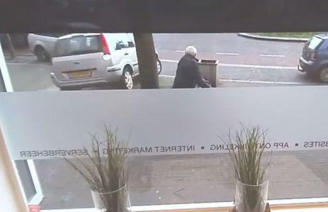 Krenuo je da se parkira, a onda se dogodilo nešto neočekivano (VIDEO)