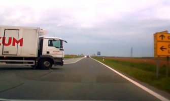 Kamiondžija pokazao kako ne treba voziti kamion (VIDEO)