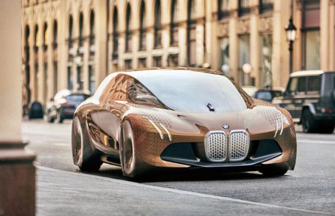 BMW predstavio auto budućnosti (FOTO)