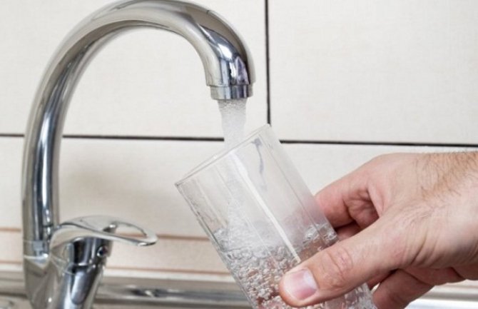 Bijelo Polje: Voda neispravna za piće, prije upotrebe je prokuvati