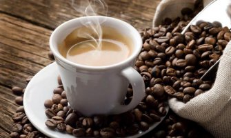 Smanjite unos kafe u organizam: Ona pojačava simptome jedne bolesti