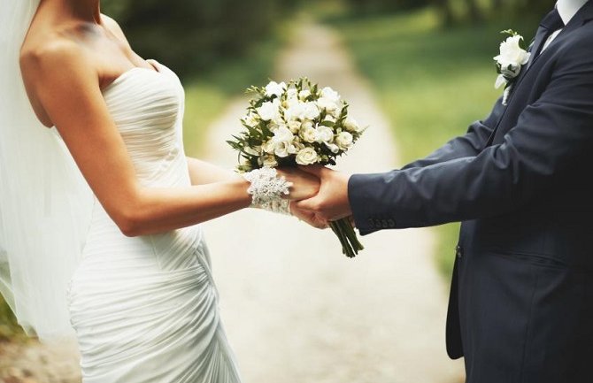 Ne planirajte vjenčanje u Maju, prati ga loša sreća