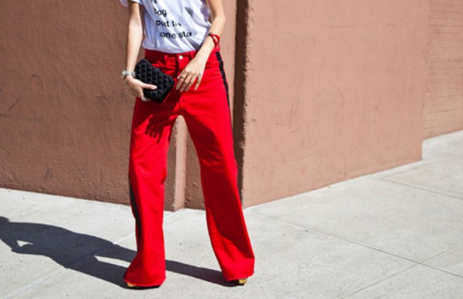 Evo kako da kombinujete crvene pantalone (FOTO)