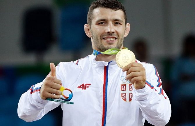 Štefanek donio prvu zlatnu medalju za Srbiju!