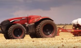 Ovo nije novi „betmobil“, već traktor! (VIDEO)