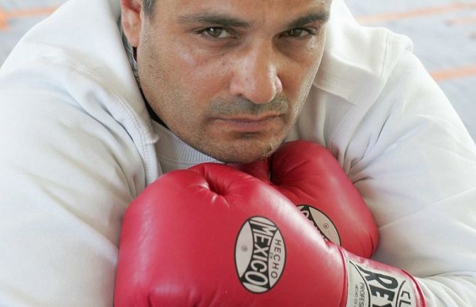 Bivši svjetski šampion u boksu i kik-boksu pronađen mrtav