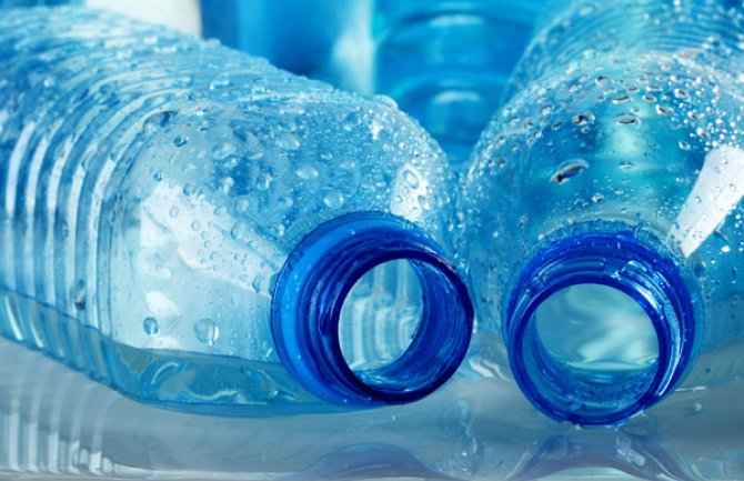 Nepravilno čuvanje plastičnih boca može da dovede do ozbiljnih trovanja