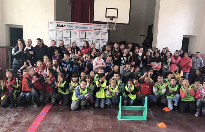 Svjetska šampionka posjetila svoju školu u Tomaševu (FOTO)