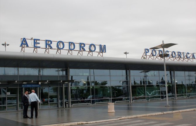 Avion iz Stokholma preusmjeren na Zadar, otkazani letovi iz Beograda i Beča