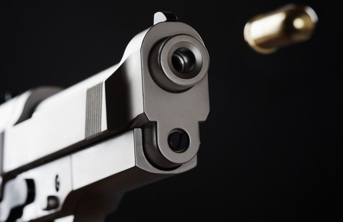Dječak (6) ubio mlađu sestru Otključao sef i pronašao napunjen pištolj