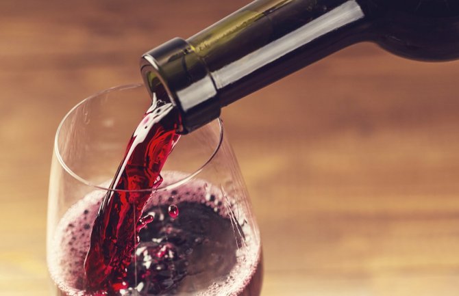 Evo da li je zdravo svakodnevno piti vino