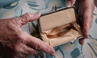 Penzioneri traže minimalne penzije od 450 eura