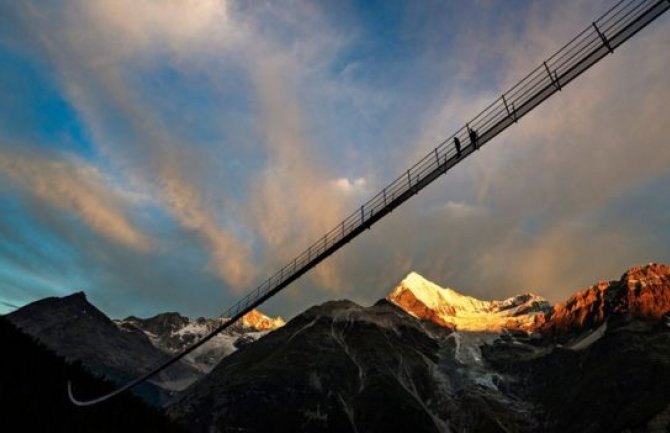 Otvoren najduži viseći most za pješake na svijetu