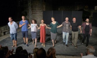 Predstava ''Dokle pogled seže'' nagrađena glasnim auplauzom u Budvi i Baru