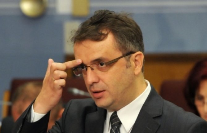 Danilović: Zakon o slobodi vjeroispovjesti je mrtav, što prije formirati Vladu