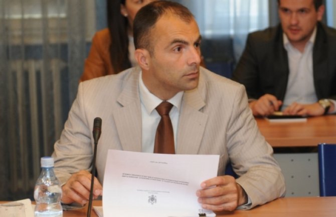  Raonić: Pravda zakazala u Crnoj Gori, oni koju su slali gorivo i dobrovoljce Mladiću, prošli su nekažnjeno