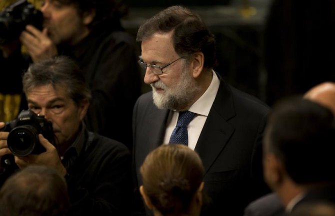  Vlada Španije preuzima kontrolu nad Katalonijom