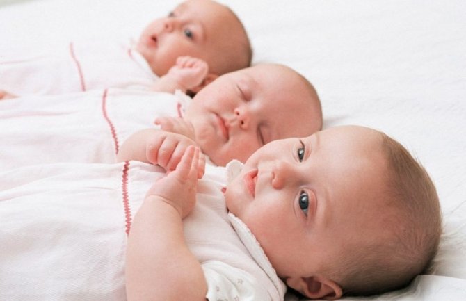 Rijetka sreća: Četvoro djece za dva sata rodile tri rođene sestre!