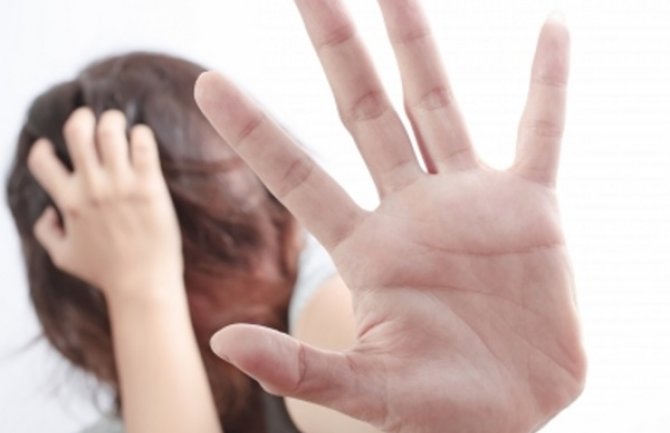 Žrtvama porodičnog nasilja obezbijediti finansijsku pomoć