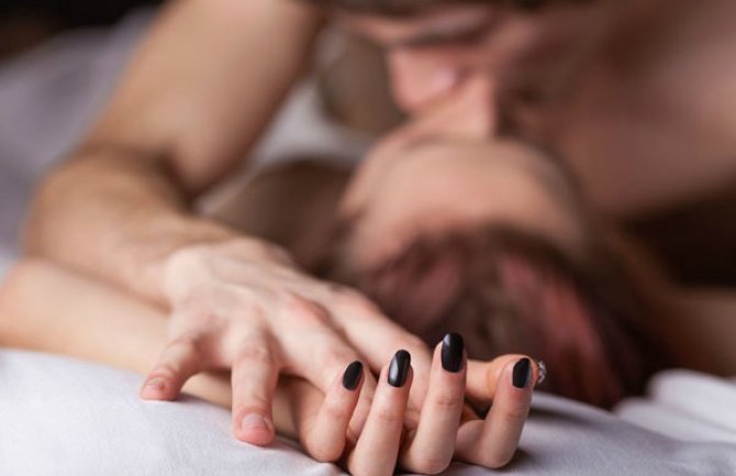 Alergijska reakcija: Žena pala u anafilaktički šok nakon odnosa sa mužem