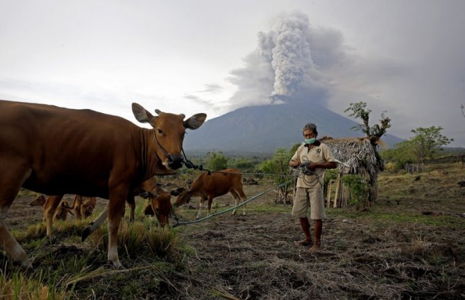  Bali: Zatvoren aerodrom zbog aktivnosti vulkana