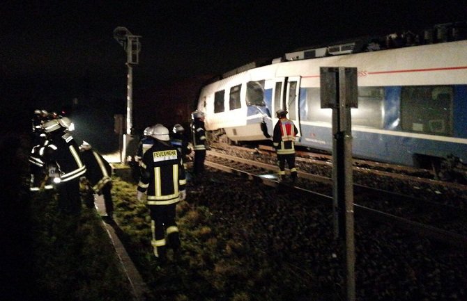U sudaru vozova povrijeđeno 50 putnika