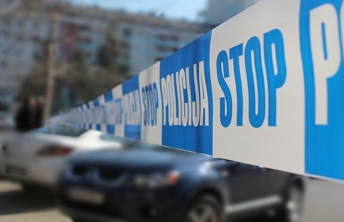 Nepoznata osoba bacila eksplozivnu napravu na kuću Matovića