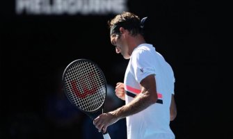 Federer u četvrtfinalu Australijan opena