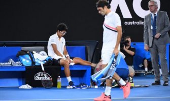 Čung predao meč, Federer u finalu sa Čilićem