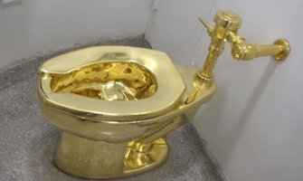 Tramp tražio od muzeja da mu posude Van Goga, oni ponudili zlatnu WC šolju