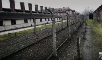 Optuživanje Poljaka za holokaust krivično djelo