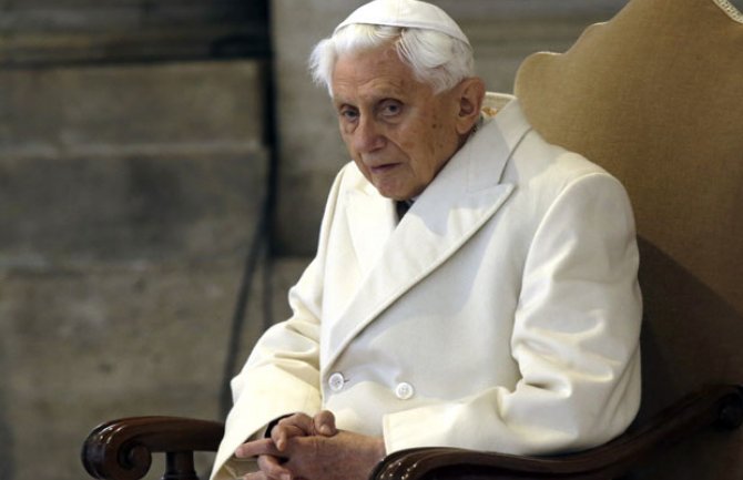 Bivši papa se izvinio žrtvama seksualnog zlostavljanja u Katoličkoj crkvi