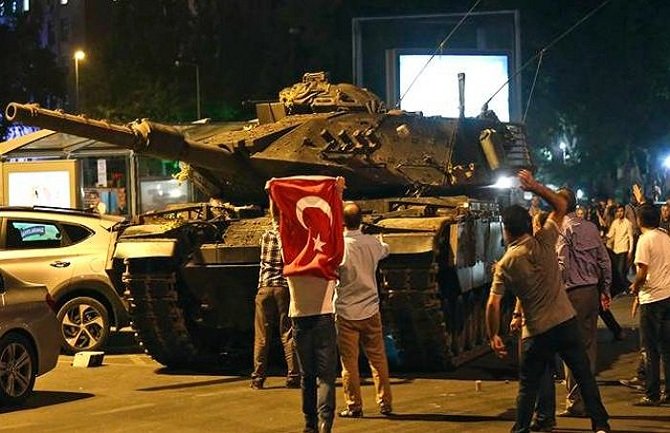 Doživotni zatvor za 64 pripadnika turske vojske