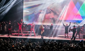 Rita Ora održala veliki koncert u Prištini: Publiku oduševila albanskim plesom(VIDEO) (FOTO)
