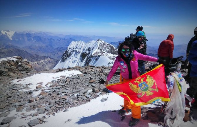 Karolina iz Bara putuje u osvajanje najvišeg vrha Afrike - Kilimandžara! 