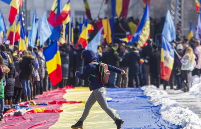 10 000 ljudi podržalo ujedinjenje Moldavije i Rumunije