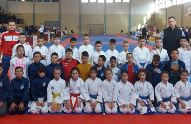 19 medalja za karate klub Iskra iz Danilovgrada