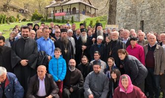 Bjelopoljci zahvalili Amfilohiju za sva dobročinstva, Joanikije: On nosi Crnu Goru na svojim plećima