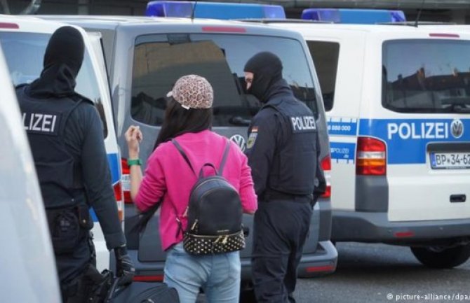 Najveća racija u istoriji njemačke policije zbog trgovine ljudima i prinudne prostitucije
