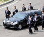 Kako se čuva Kim Džong Un: Tjelohranitelji trče pored limuzine (VIDEO)