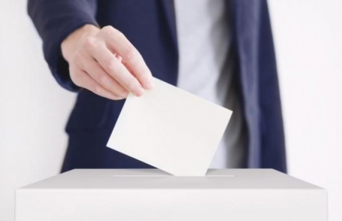 Do 11 časova na Kosovu i Metohiji glasalo 9,64 odsto birača