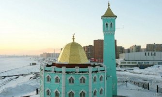 U OVOJ džamiji iftare iza ponoći, a poste duže od 23 sata