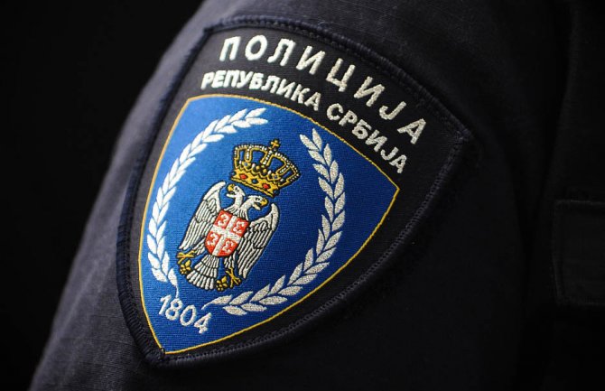 Jagodina: Uhapšen policajac zbog sumnje da je vrbovao tinejdžerku za prostituciju