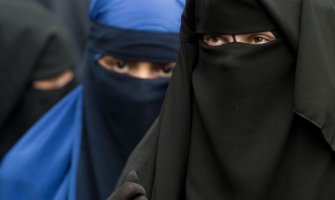 Danska zabranila nošenje burke i nikaba