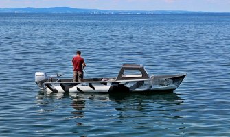 Pet albanskih državljana ilegalno plovilima prešli granicu na moru i vršili nezakoniti lov ribe