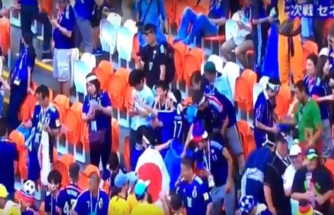 Japanci sakupljali smeće poslije utakmice (VIDEO)