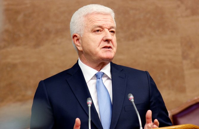 Marković danas u parlamentu, opozicija neće prisustvovati