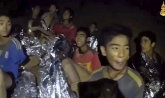 Niko ne zna kako dječake izvući iz pećine, cijeli svijet čeka pozitivan ishod (VIDEO)