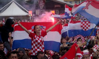 Hrvatska: Hiljade navijača na glavnim gradskim trgovima(FOTO)